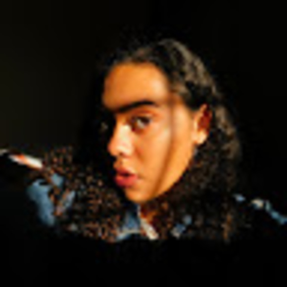 Meet your Posher, Eliana - Picture 1 of 1